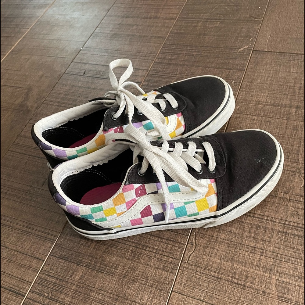 Girls vans 1 checkered rainbow shoes